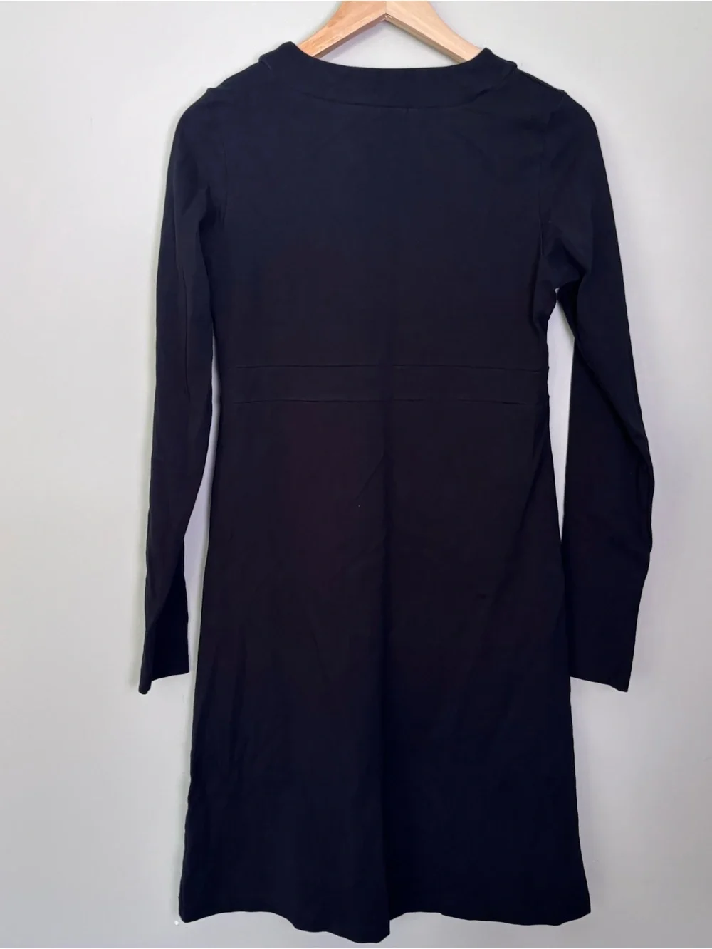 Athleta Senorita Long Sleeve Organic Cotton Black V-Neck Dress-Size M-Athleisure